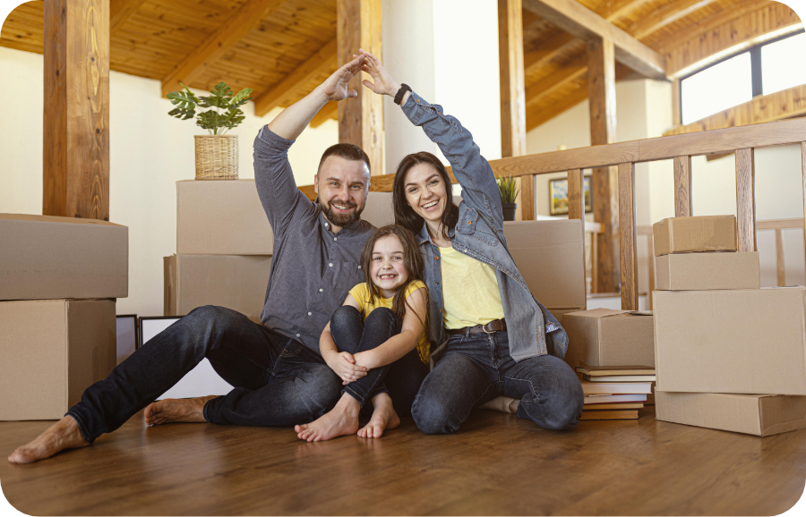 full-shot-smiley-parents-and-kid